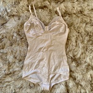 Vintage Lovable shapewear 40C